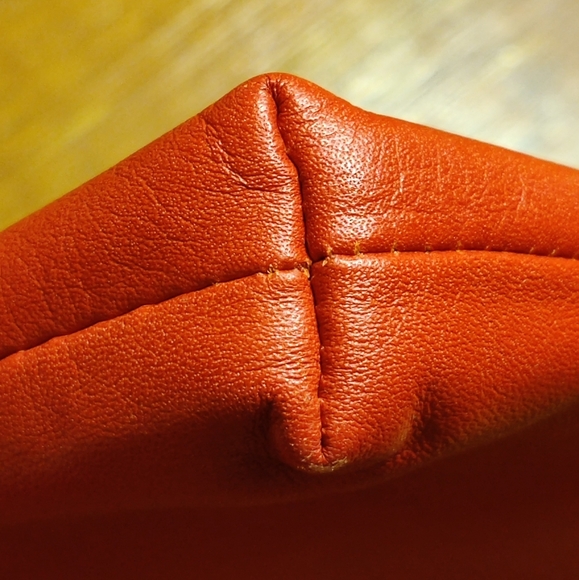 Coach - Picture 7 of 10